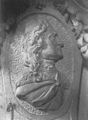 Medalion reliefowy Augusta Starego na wazie - zdjcie z 1930 roku